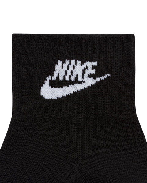 NIKE EVERYDAY ESSENTIAL