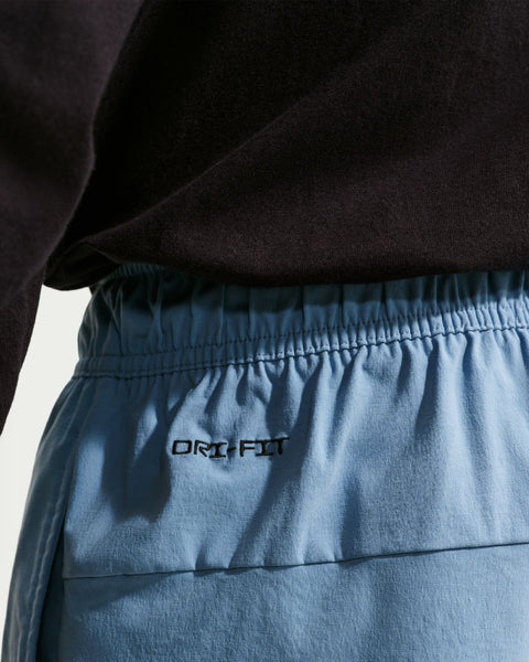 TECH WOVEN SHORT