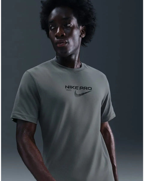 NIKE PRO TRAINING