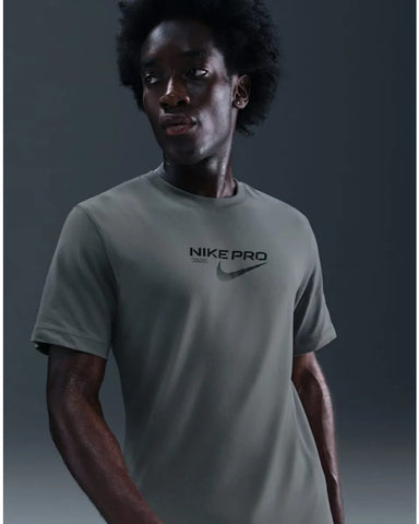 NIKE PRO TRAINING