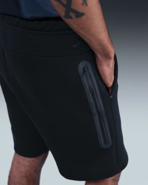 TECH FLEECE SHORT