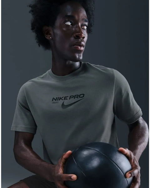 NIKE PRO TRAINING