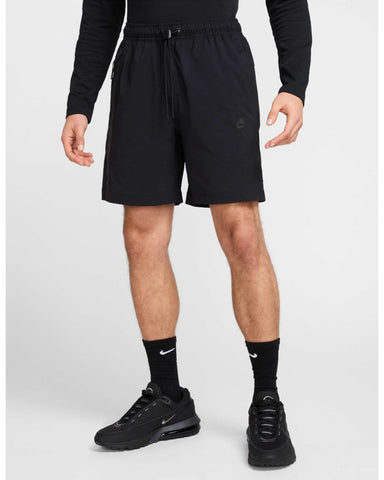 TECH WOVEN SHORT