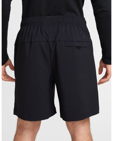 TECH WOVEN SHORT