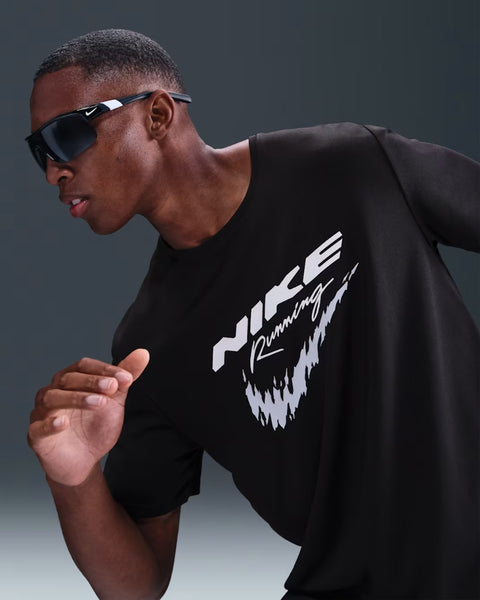 DRI-FIT UV RUN ENERGY MILER