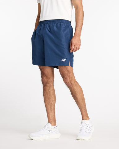 SPORT ESSENTIALS GRAPHIC SHORT 7.